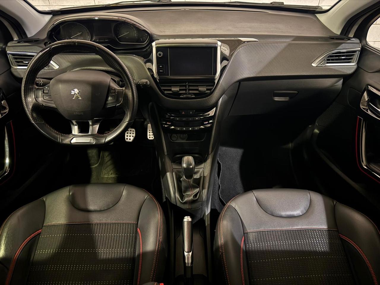 Peugeot 208 BlueHDi 5 porte allestimento GT Line