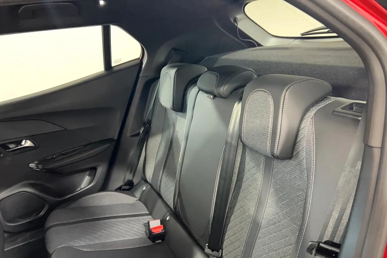Peugeot 2008 PureTech 100 S&S Allure