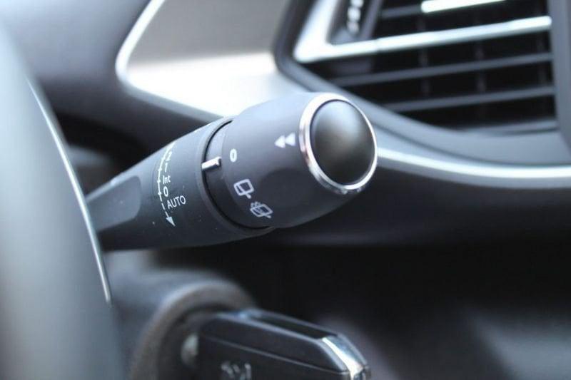 Peugeot 308 BlueHDi 130 S&S EAT8 SW Active Business