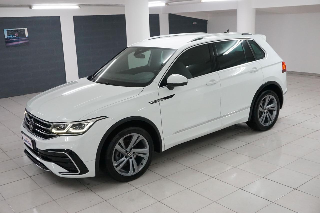 Volkswagen Tiguan 2.0 TDI 150 CV SCR DSG R-Line