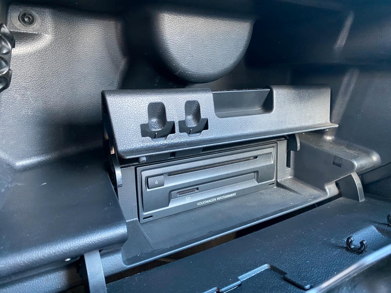 VOLKSWAGEN Polo 1.0 Benz. 5p. GARANTITA