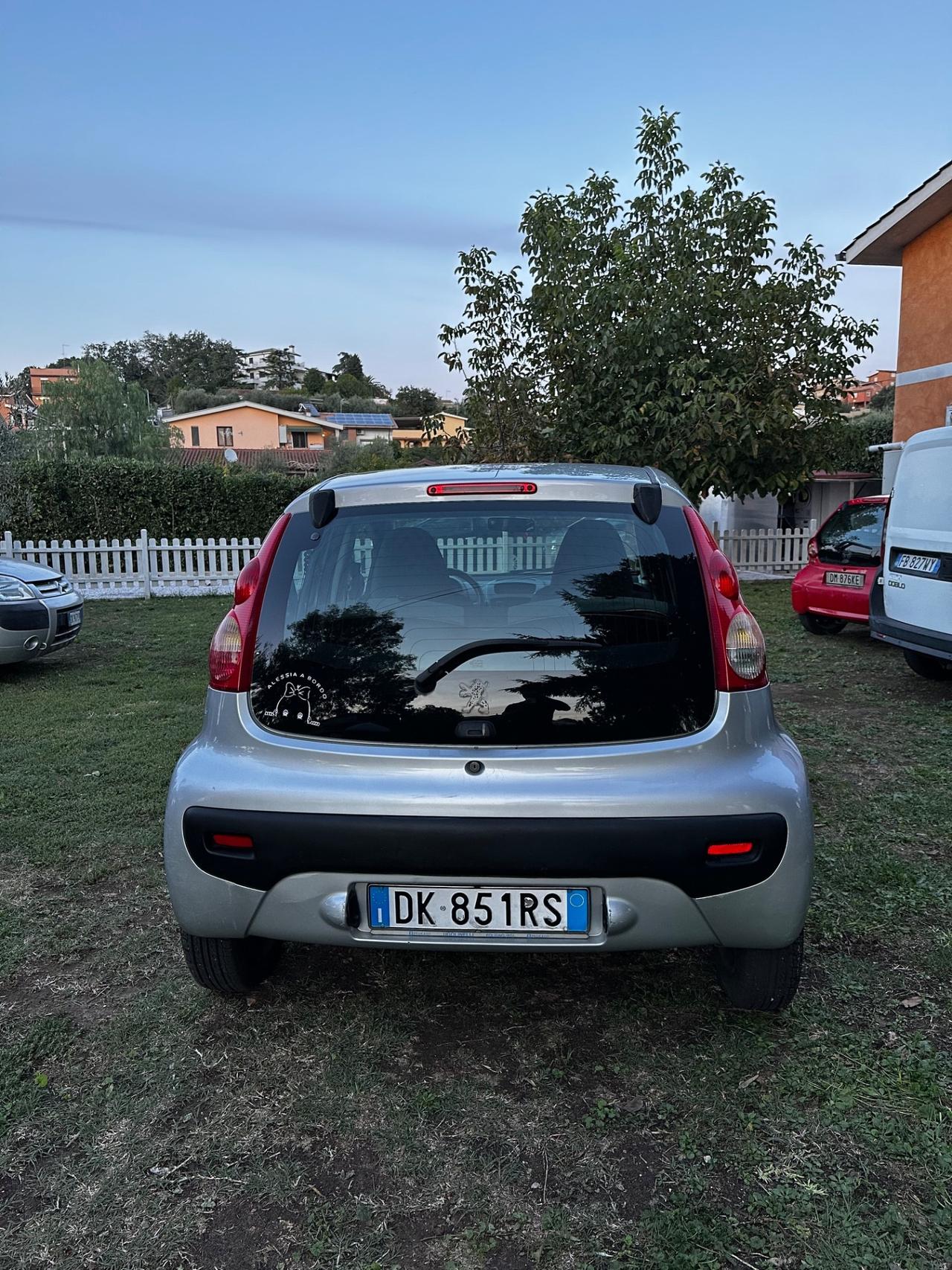 Peugeot 107 1.0 68CV 5p. 110.000 km !!