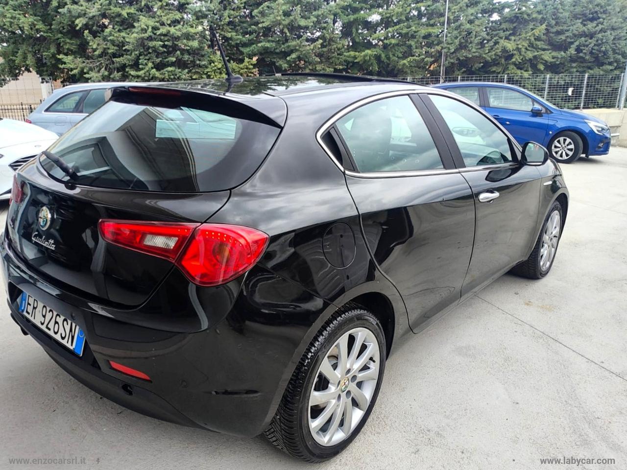 ALFA ROMEO Giulietta 1.6 JTDm-2 105 CV Distinctive TETTO APRIBILE