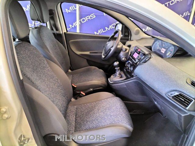 LANCIA Ypsilon 1.2 69 CV 5 porte GPL Ecochic Silver