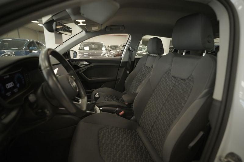 Audi A1 II 2019 Sportback Sportback 30 1.0 tfsi S Line Edition 110cv