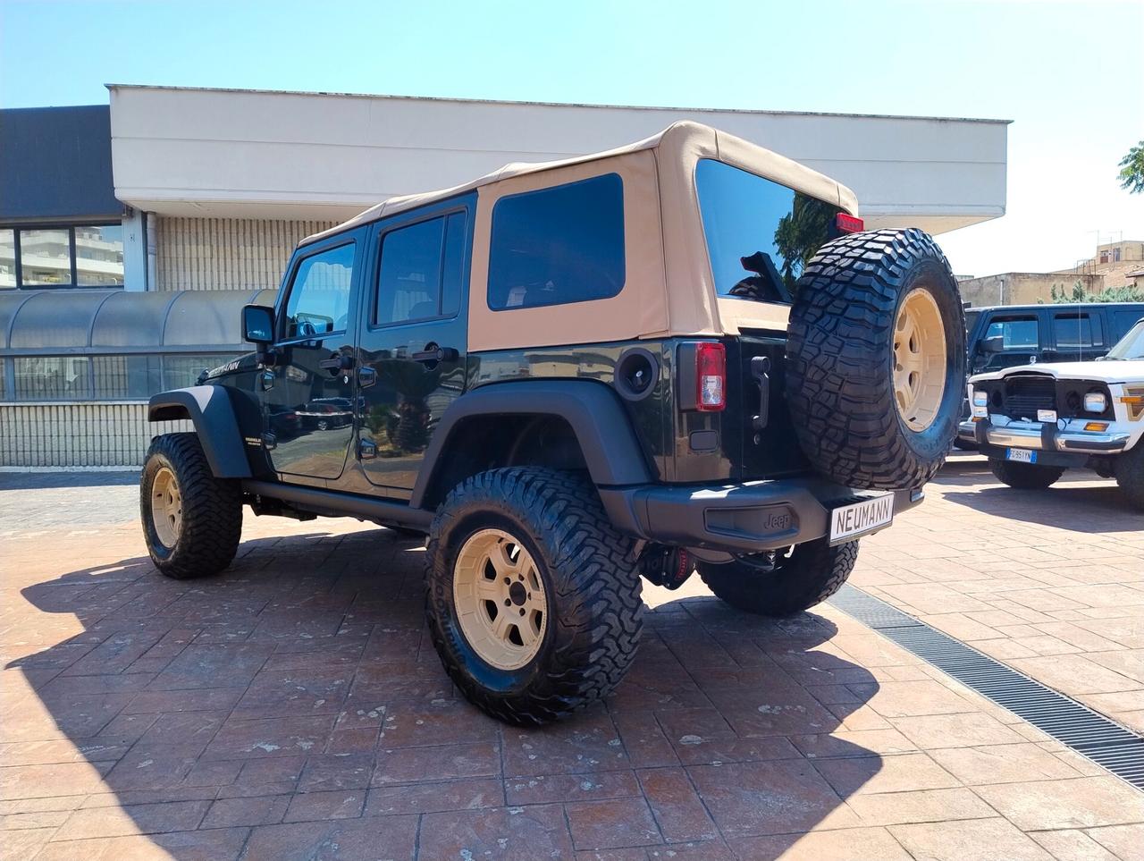 Jeep Wrangler Unlimited 2.8 CRD DPF Sahara Auto