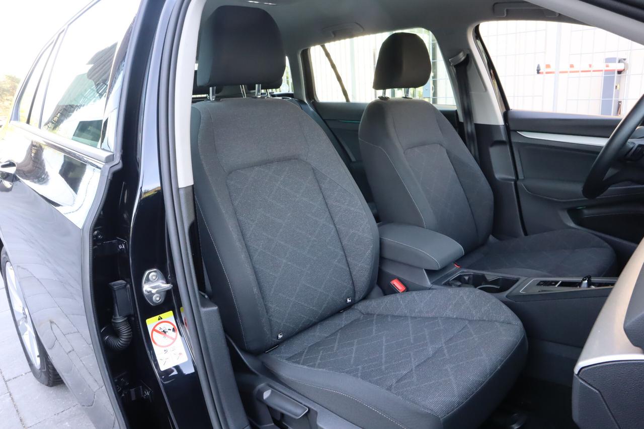 Volkswagen Golf 2.0 TDI DSG ACC DIGITAL LED