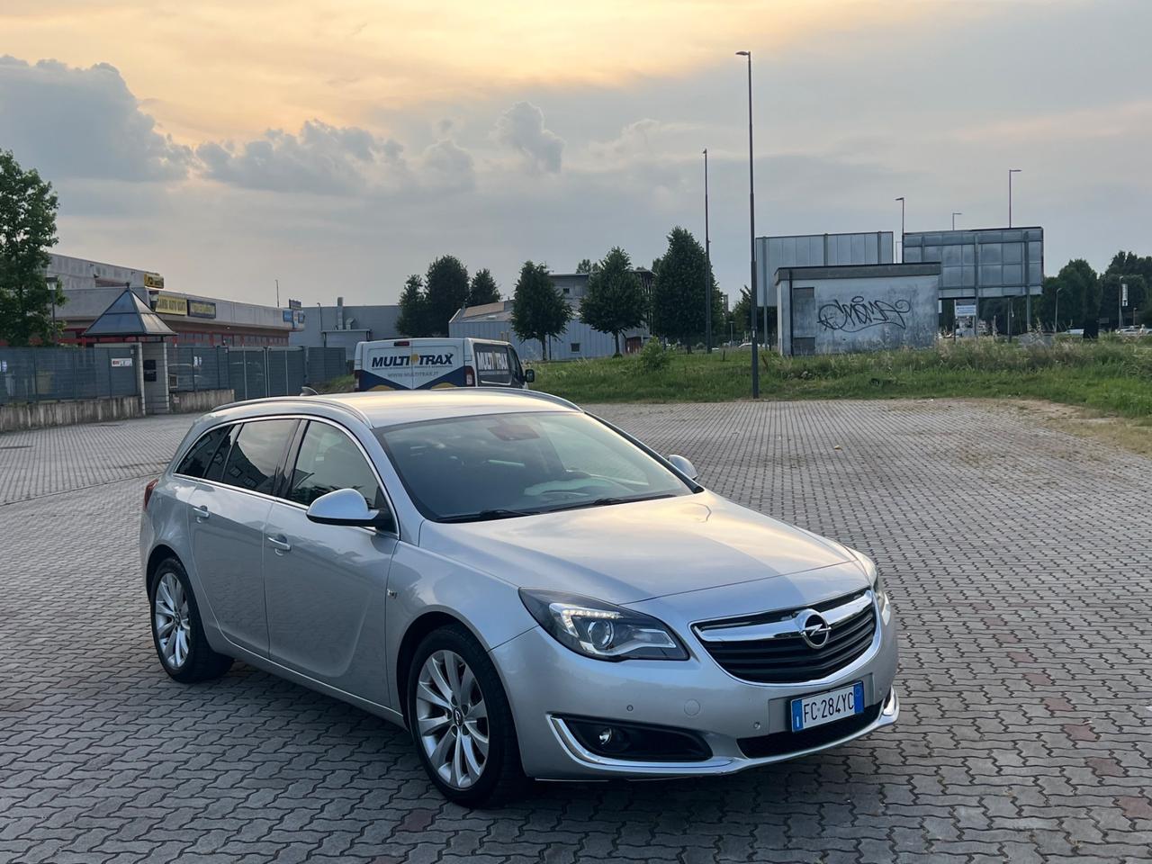 Opel Insignia 2.0 CDTI 140CV Ecopower 104gr. Sports Tourer Cosmo Business