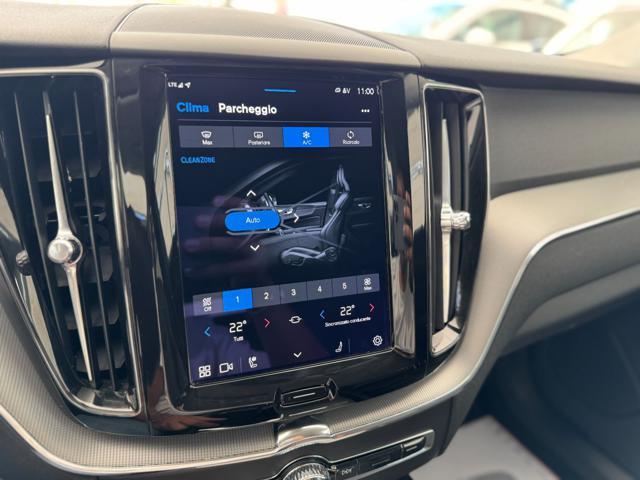VOLVO XC60 B4 (d) 197cv Plus Dark Geartronic N1 Autocarro