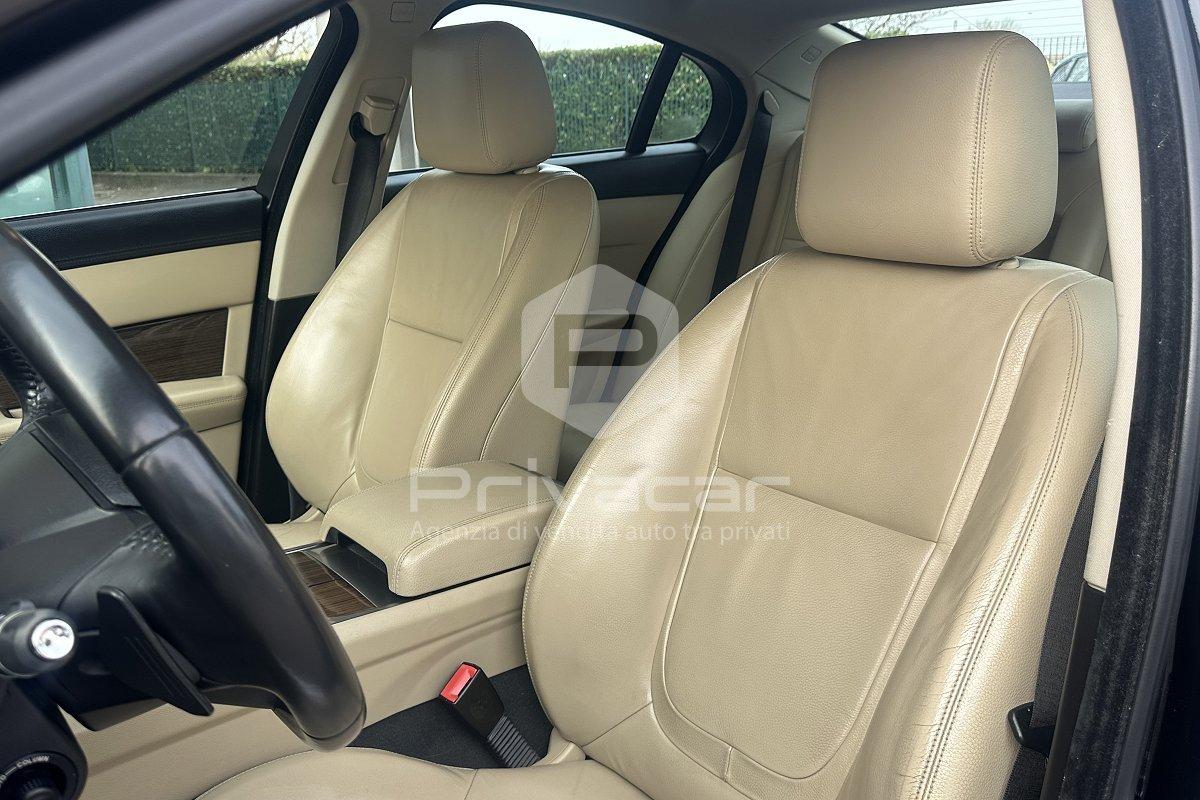 JAGUAR XF 2.2 D 190 CV