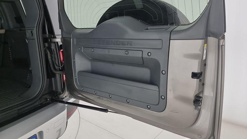 Land Rover Defender 110 3.0D I6 200 CV AWD Auto SE N1 Autocarro