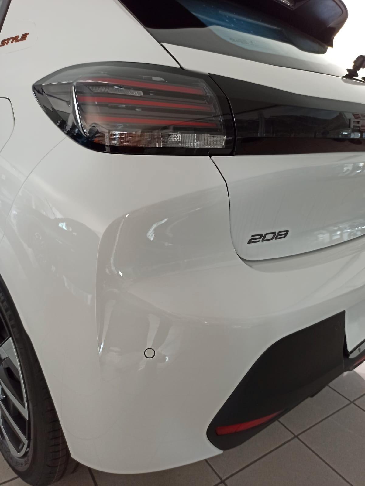 Peugeot 208 Hybrid 110 e-DCS6 Style