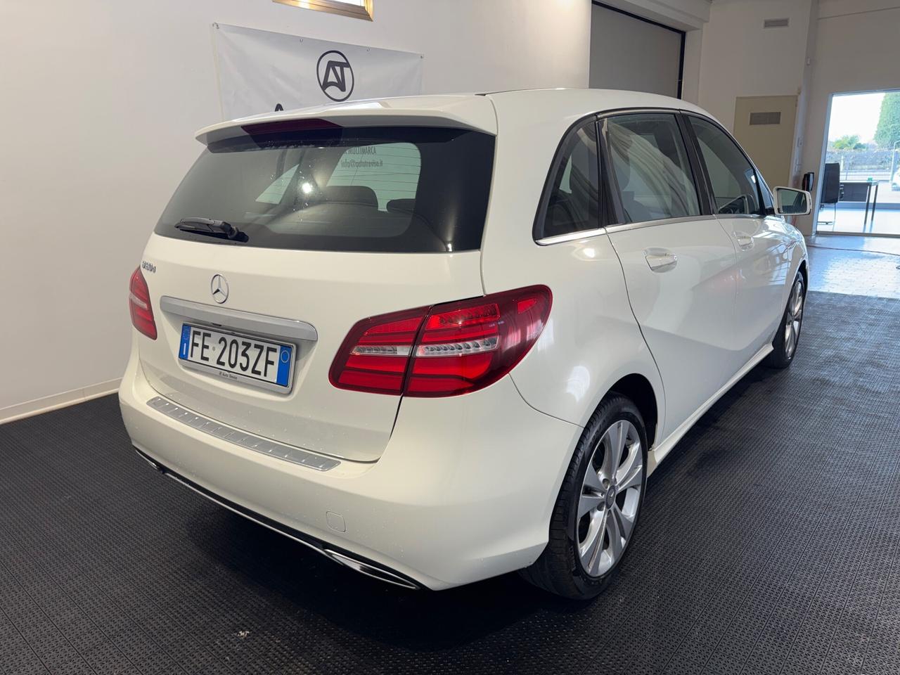Mercedes-benz B 180 d Automatic Sport