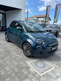Fiat 500 500e Berlina 42 kWh La Prima