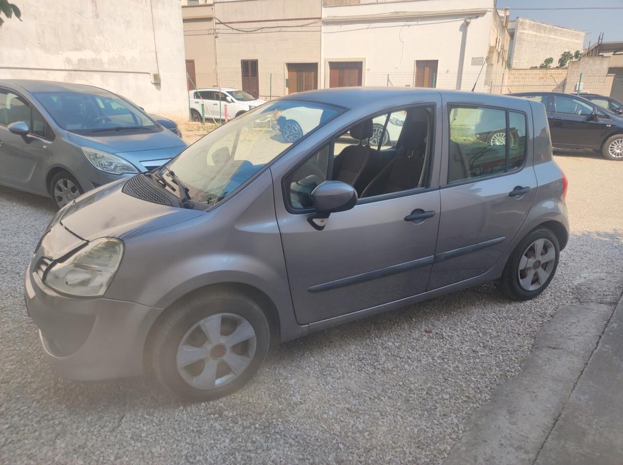 Renault Modus Grand 1.5 dCi 70CV