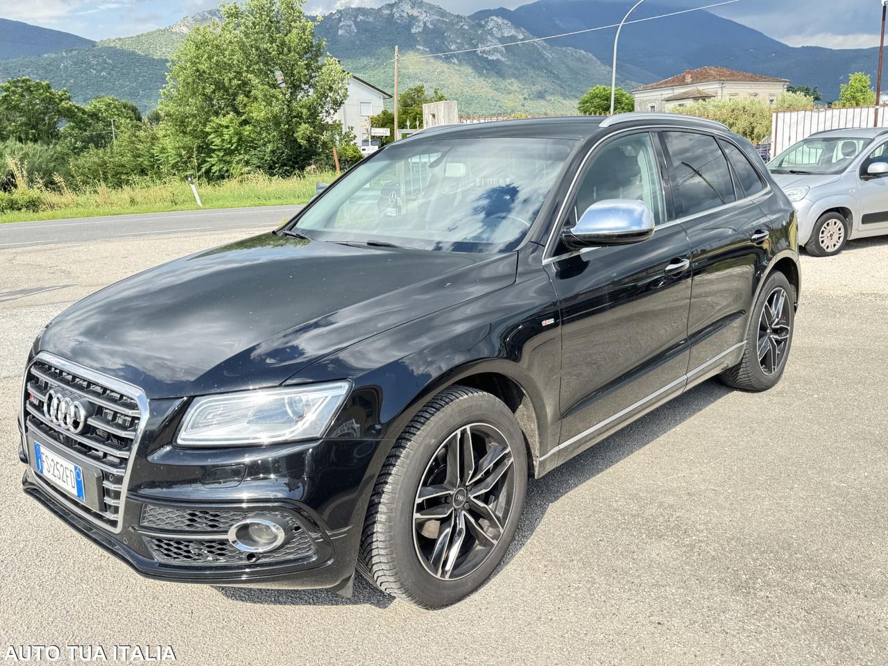AUDI Q5 2.0 TDI S-LINE