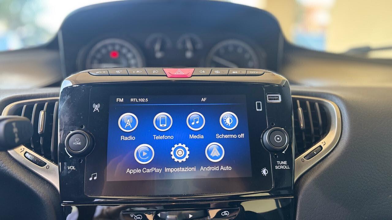 Lancia Ypsilon 1.0 FireFly 5 porte S&S Hybrid Gold