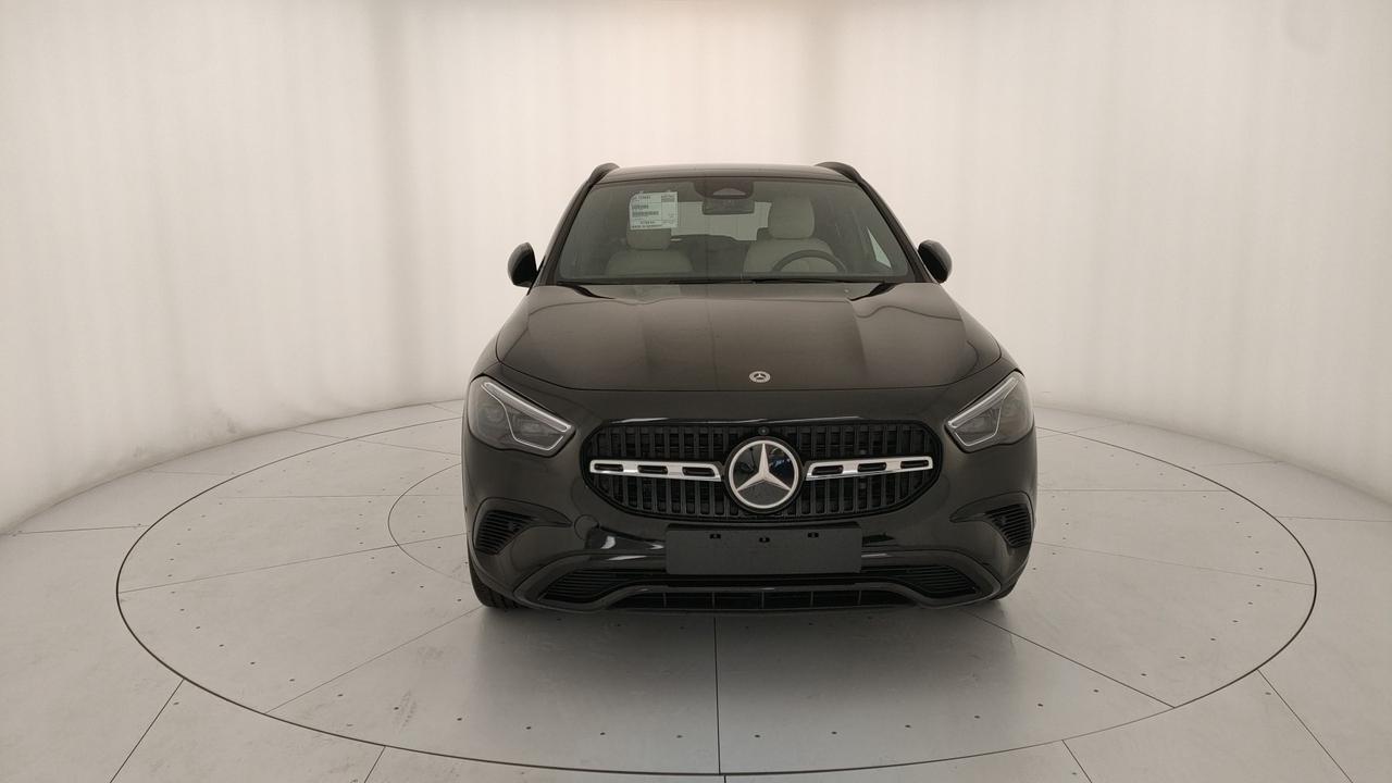 Mercedes-Benz GLA 200 d automatic