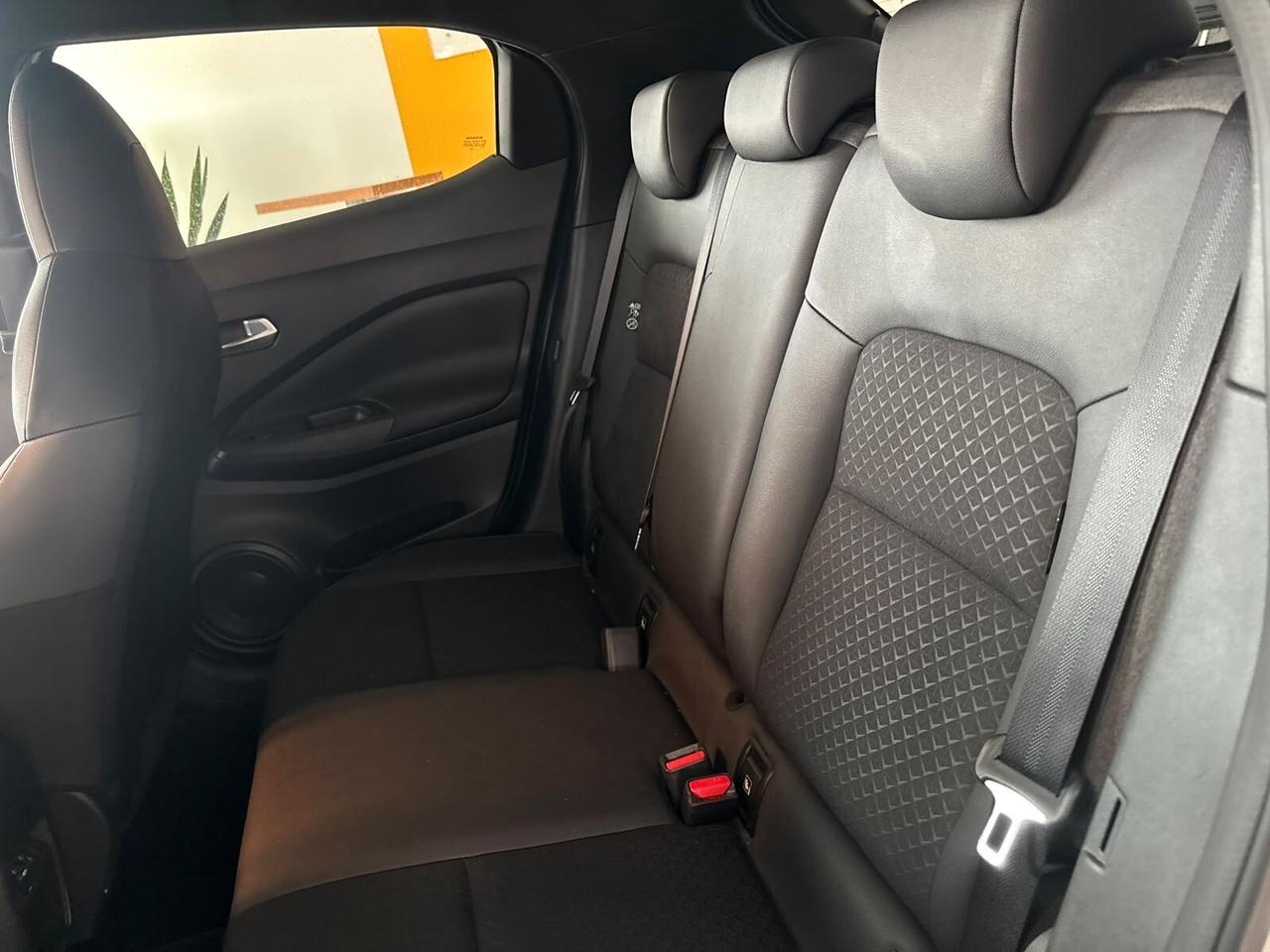 Nissan Juke 1.0 DIG-T 114 CV N-Connecta
