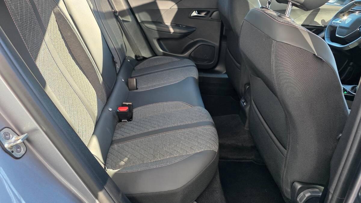 Peugeot 2008 1.2 puretech Allure s&s 100cv