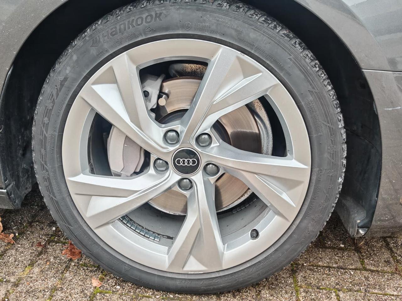 Audi A4 Avant 40 TDI S tronic S-line edition