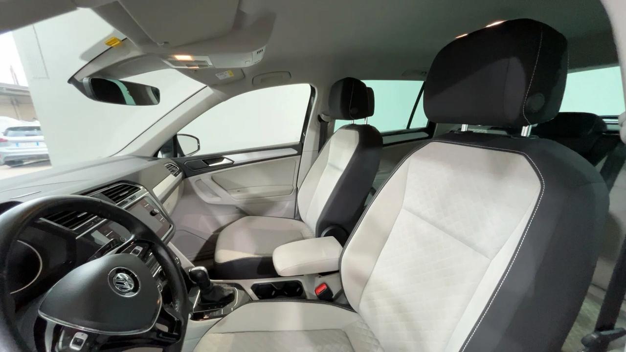 Volkswagen Tiguan 2.0 TDI SCR DSG Business BlueMotion Technology