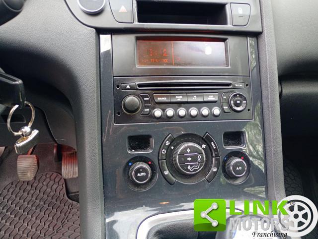 PEUGEOT 5008 1.6 HDi 110CV Tecno