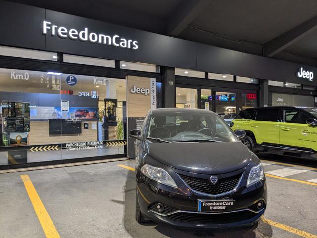 LANCIA Ypsilon 1.2 69 CV 5 porte Gold