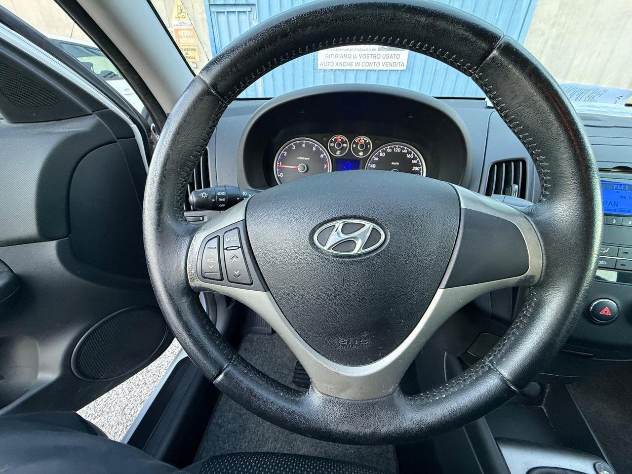 Hyundai i30 1.4 16V 109CV 5p. BlueDr. GPL Active