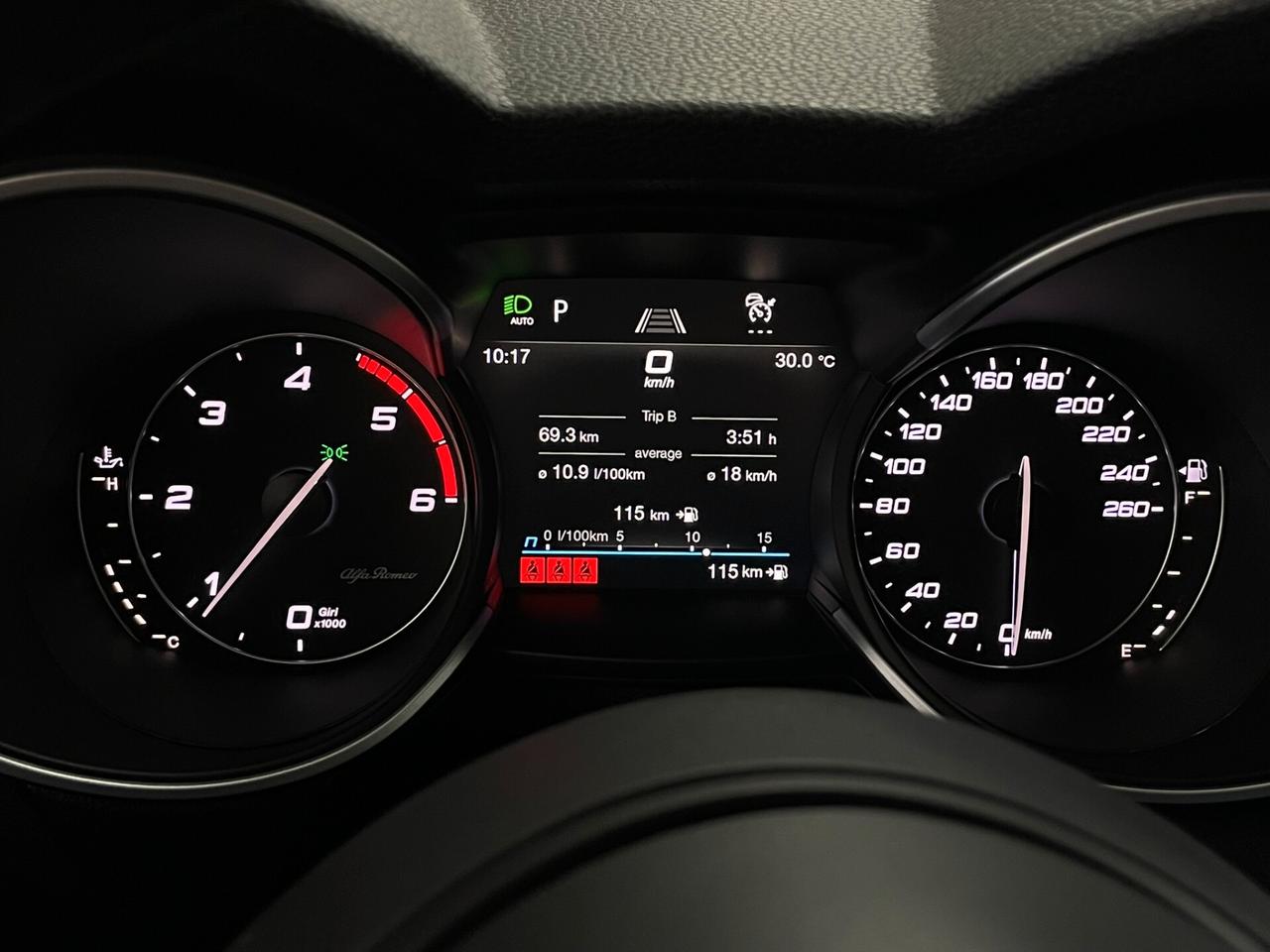 Alfa Romeo Stelvio 2.2 TD 190 CV EXECUTIVE 19" PELLE PINZE GIALLE RETROCAMERA