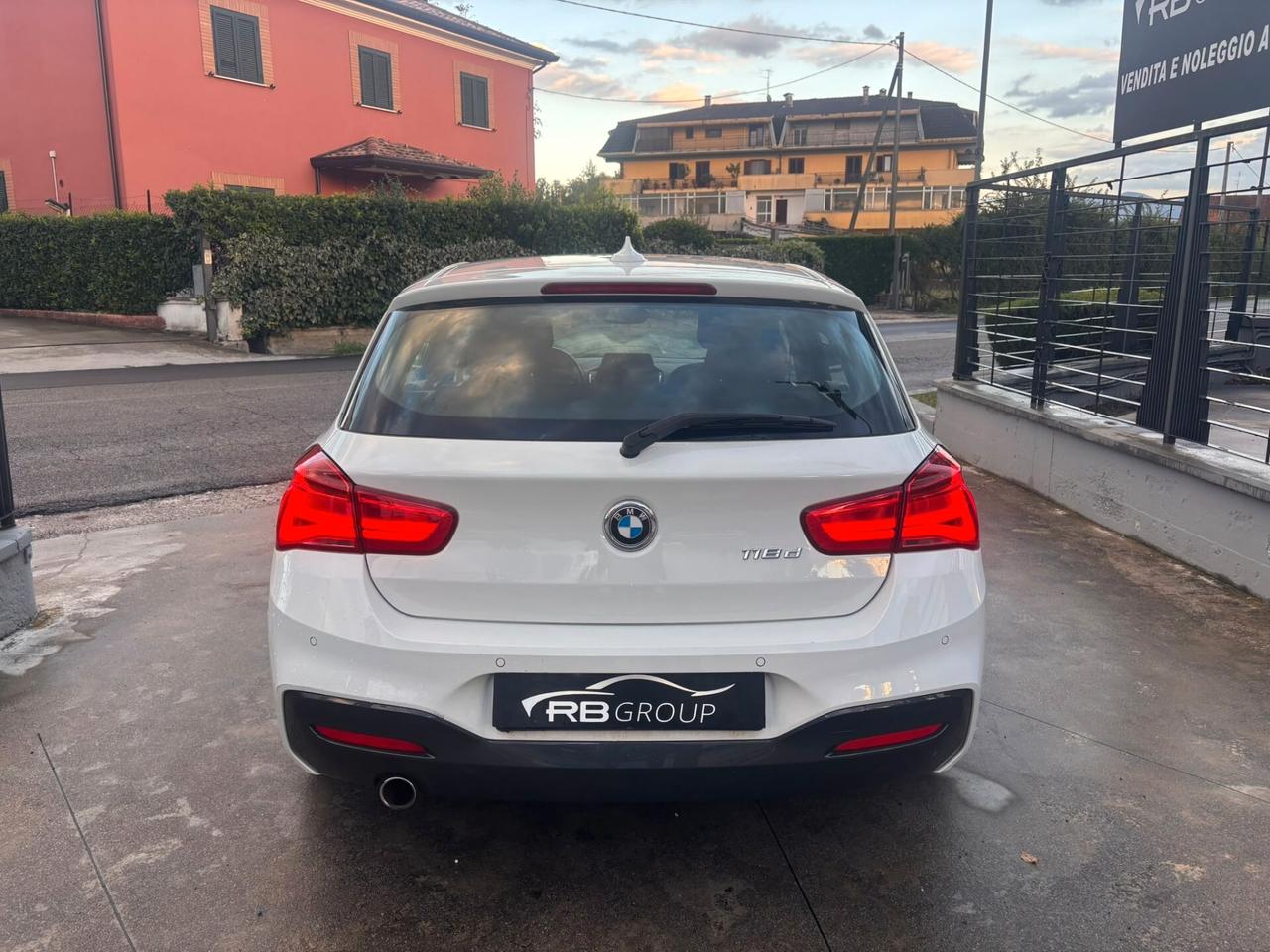 Bmw 118 118d 5p. Msport
