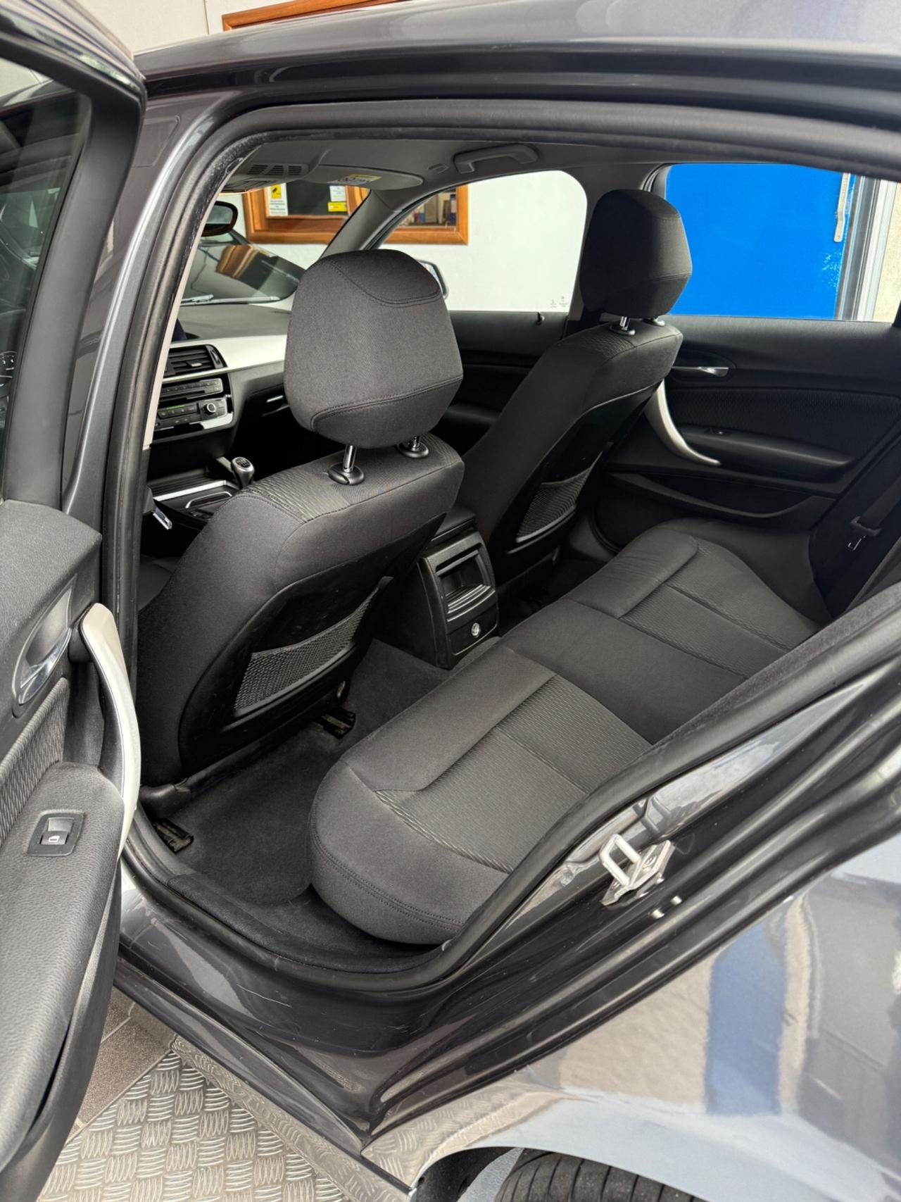 Bmw 118i 5p. Advantage 136cv