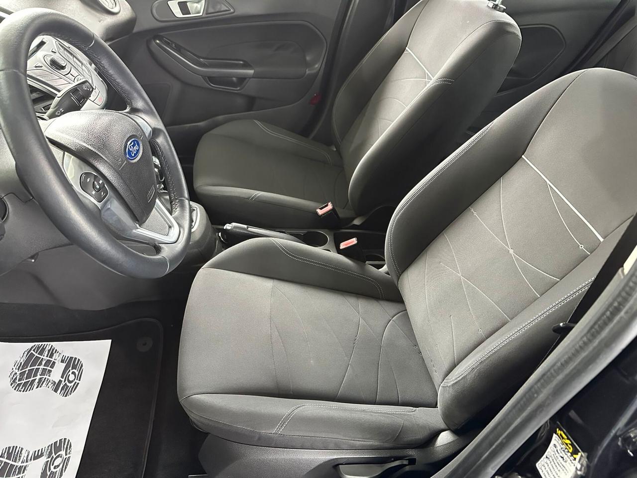 Ford Fiesta 1.5 TDCi 75CV 5 porte Titanium