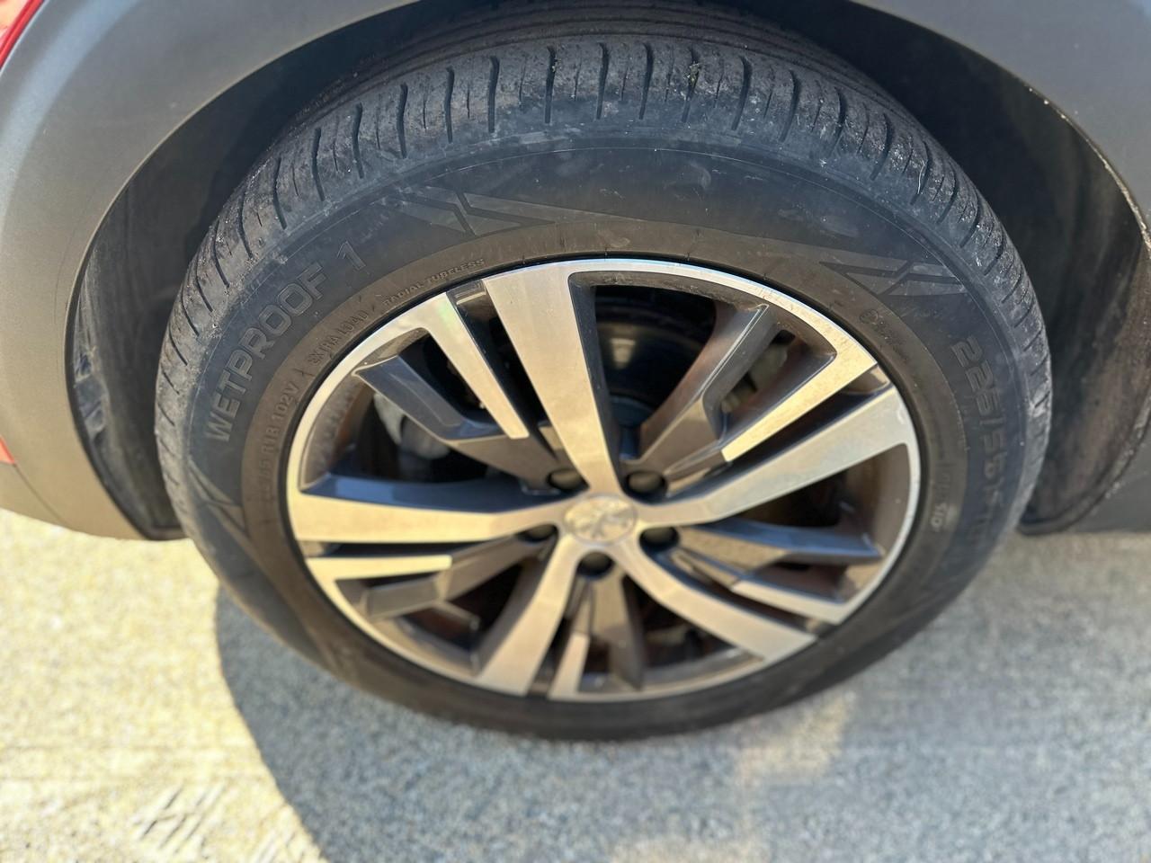 PEUGEOT 3008 2ª serie - 3008 BlueHDi 130 S&S EAT8 Allure