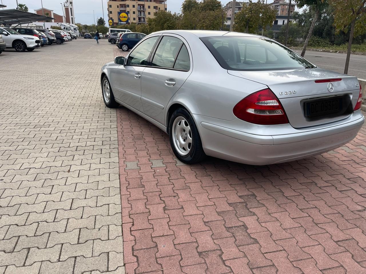 Mercedes-benz E 220 CDI cat Classic