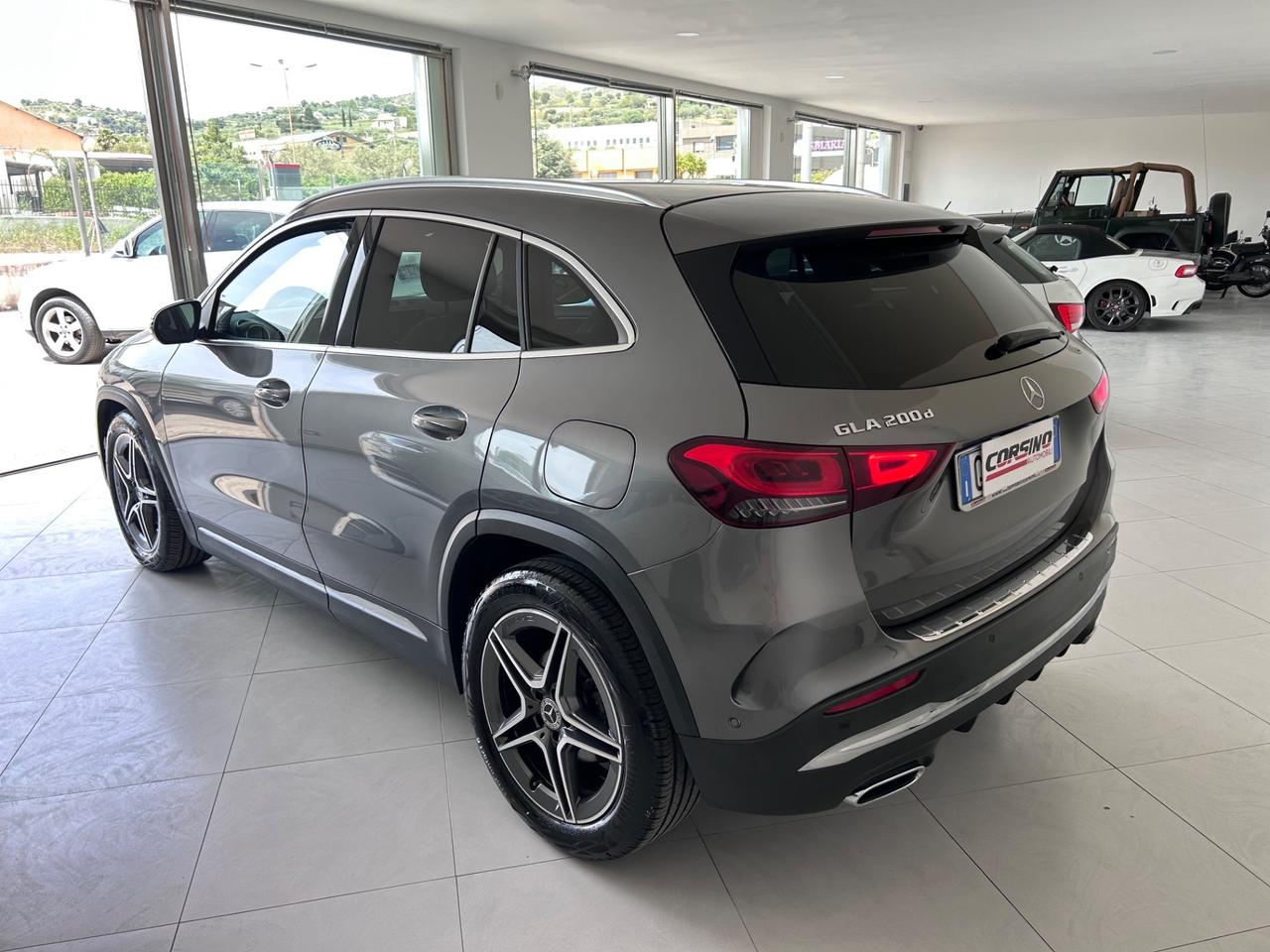 MERCEDES-BENZ GLA 200 d Automatic Premium