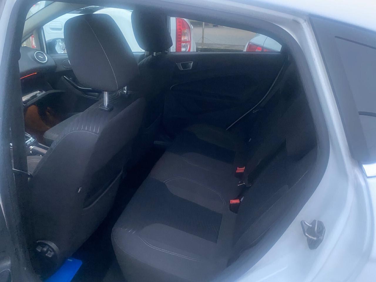 Ford Fiesta 1.4 5p. Bz.- GPL Titanium NEOPATENTATI-NAVI