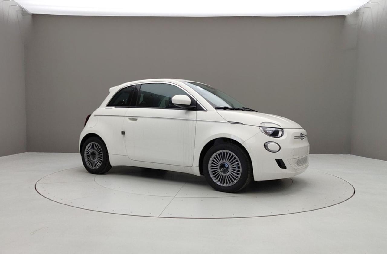 FIAT 500e 500E 118CV 320KM