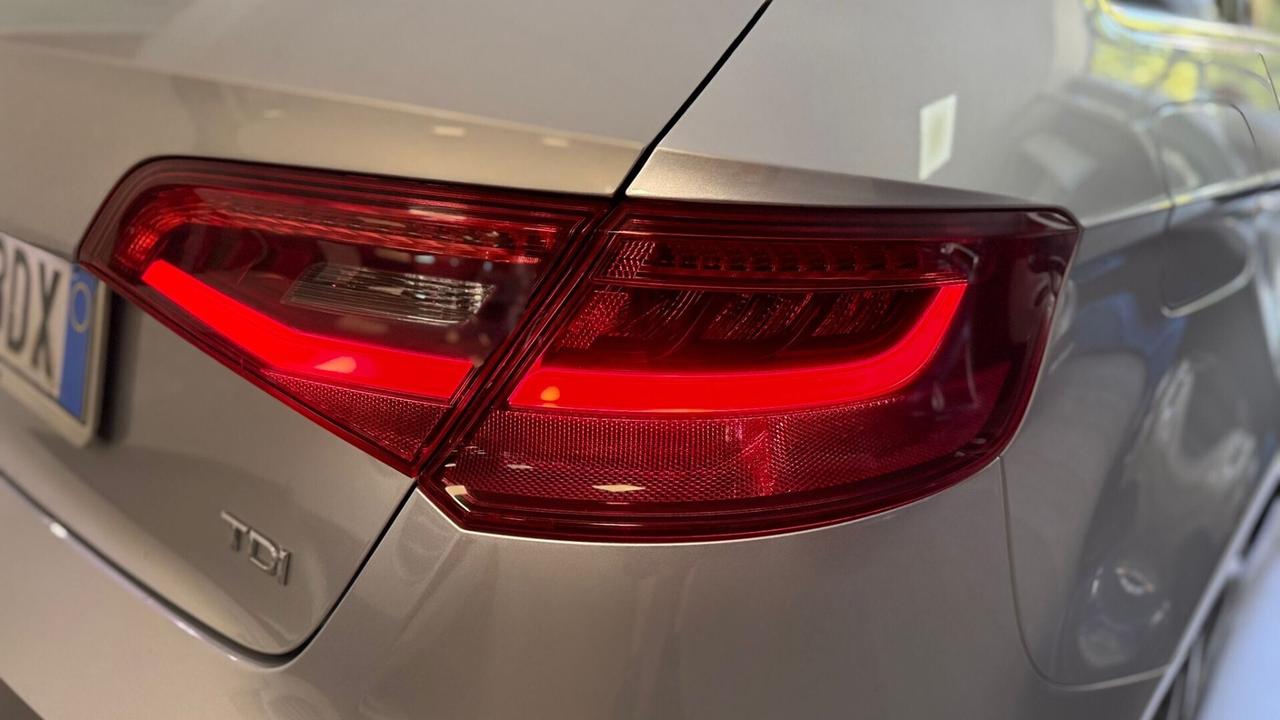 Audi A3 S-Line 1.6 TDI clean diesel S tronic Attraction