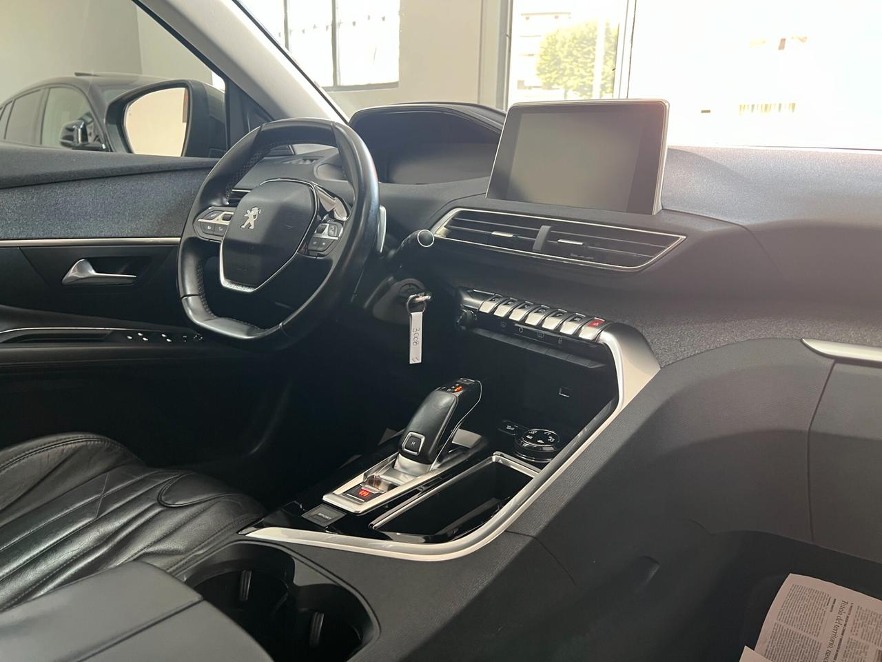 Peugeot 3008 BlueHDi 120 S&S EAT6 Allure