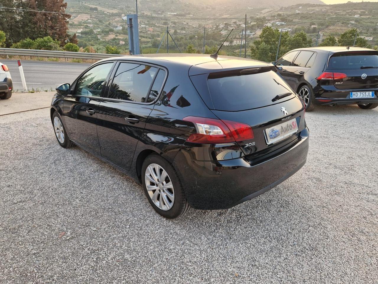 Peugeot 308