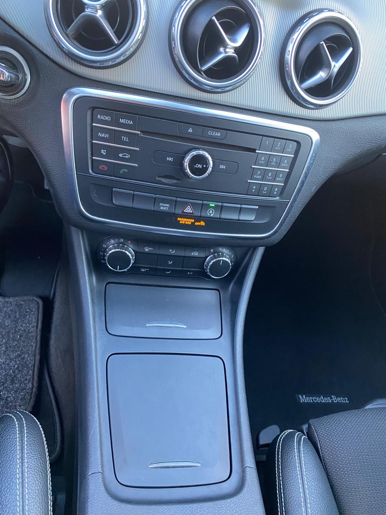 Mercedes-benz GLA 180 d Automatic Business