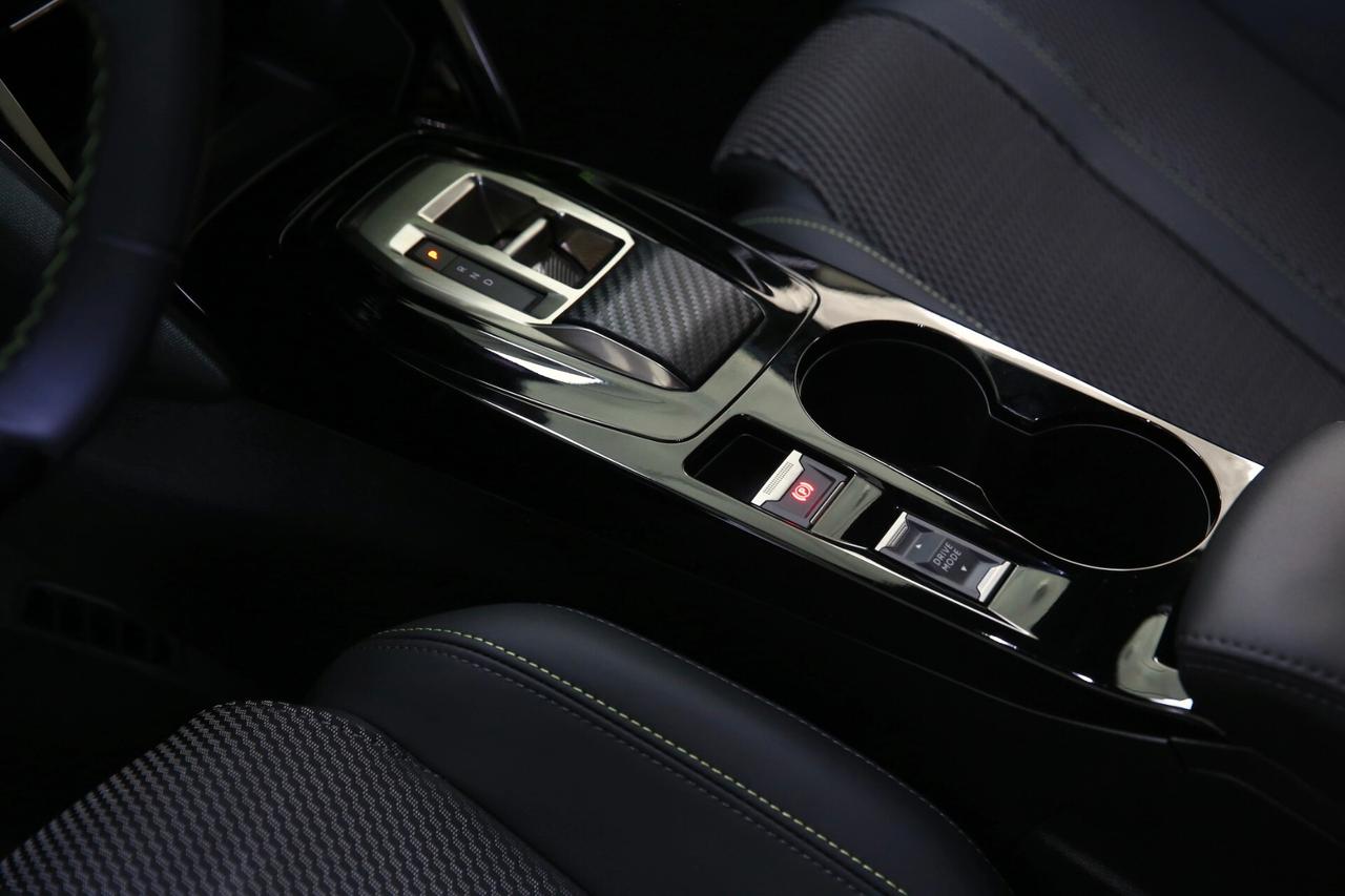 Peugeot 208 Hybrid 145 cv e-DCS6 GT