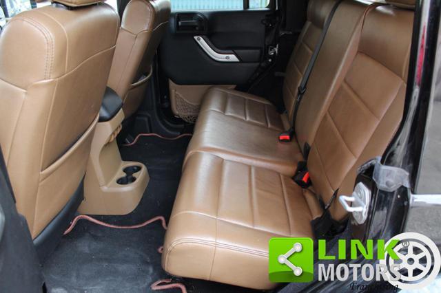 JEEP Wrangler Unlimited 3.6 V6 Sahara Auto con gancio traino