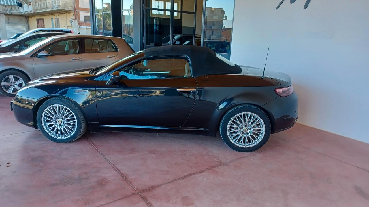 Alfa Romeo Spider 2.4 JTDm Exclusive