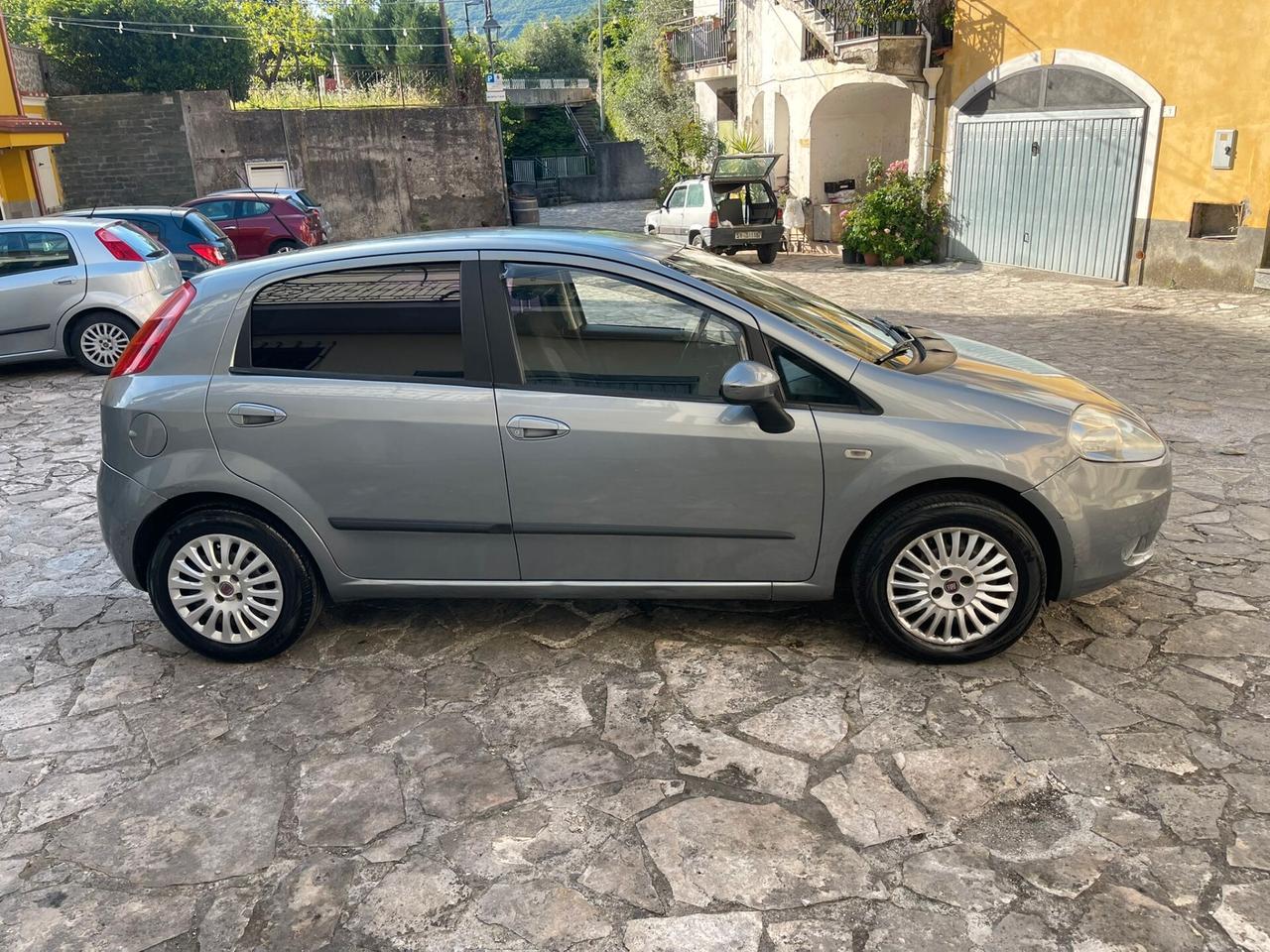 Fiat Grande Punto 1.3 MJT 75 CV 5 porte Dynamic