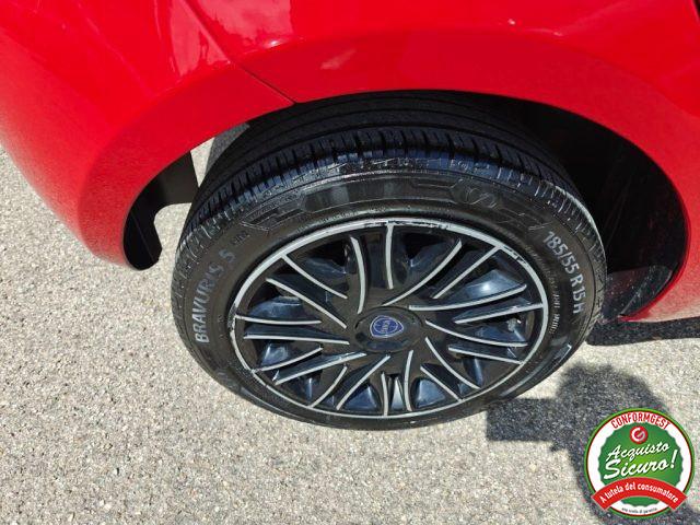 LANCIA Ypsilon 1.2 69 CV 5 porte Gold