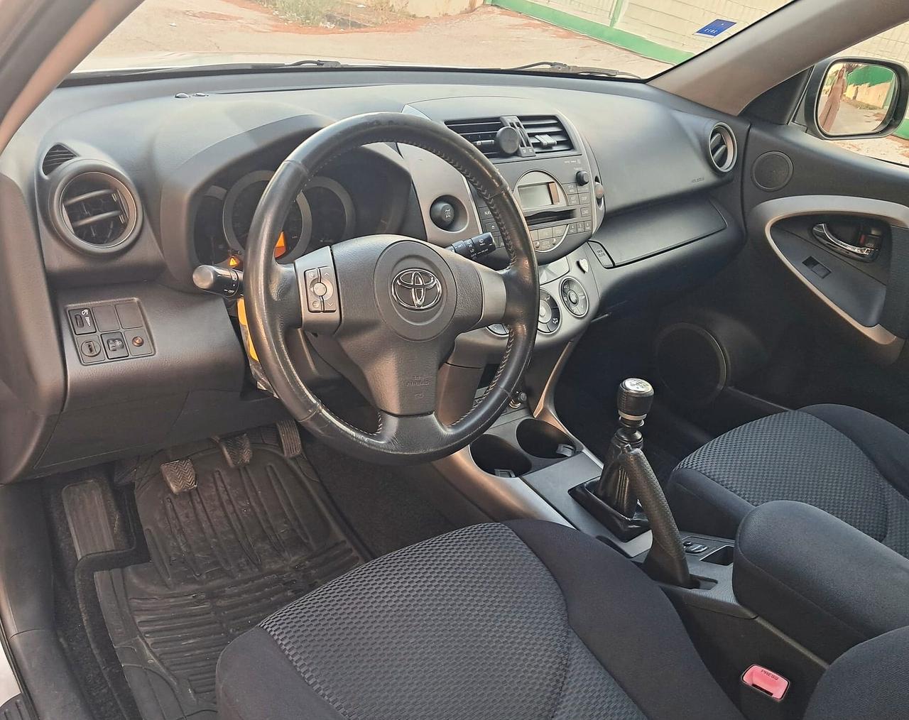 Toyota RAV 4 RAV4 2.2 D-4D 136 CV Sol