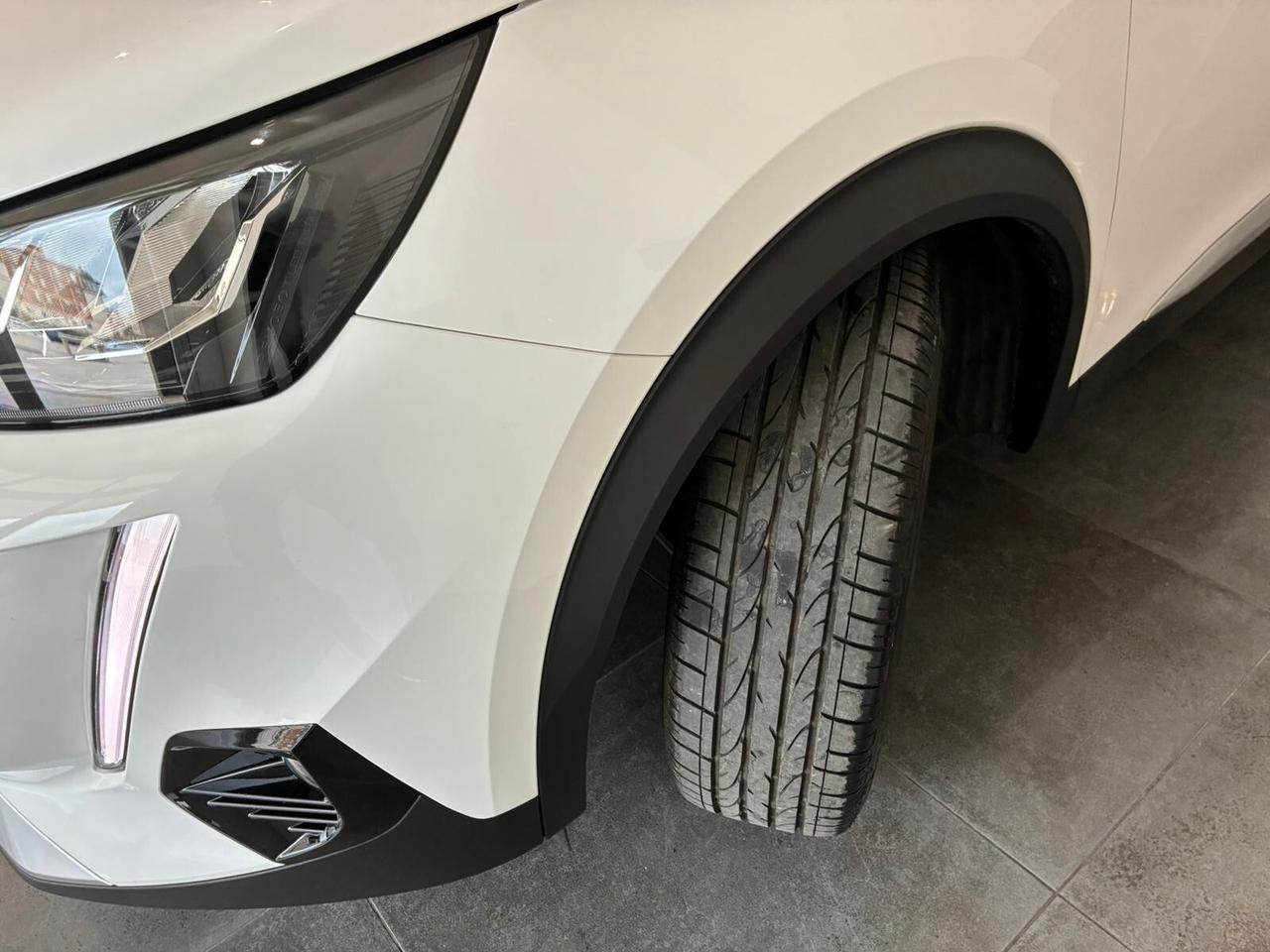 Peugeot 2008 PureTech 100 S&S Allure Pack