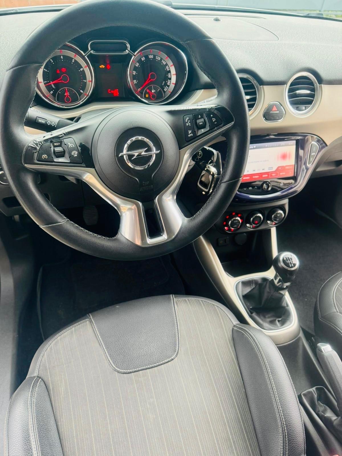 Opel Adam 1.2 70 CV